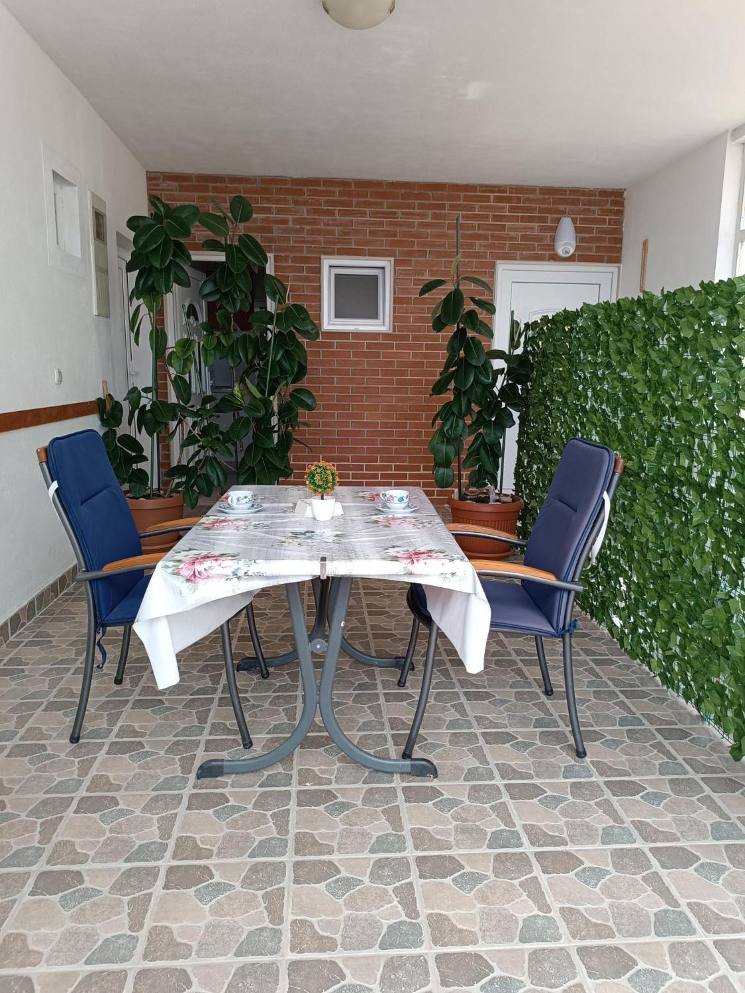 Apartments Turic Tucepi Exterior photo